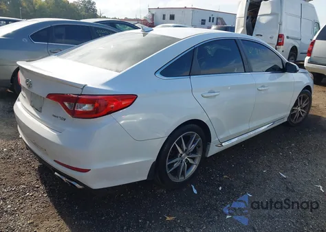 2017 Hyundai Sonata Sport 2.0T z USA, uszkodzony, nr VIN 5NPE34AB2HH528688